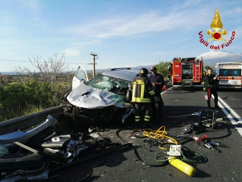 incidente stradale, statale occidentale etnea, paternò