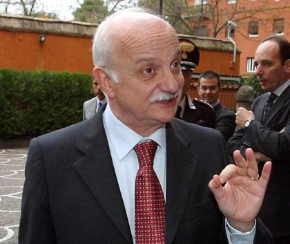 Maletti, l’ultima spia. Pm in Sud Africa per ascoltarlo su Mori