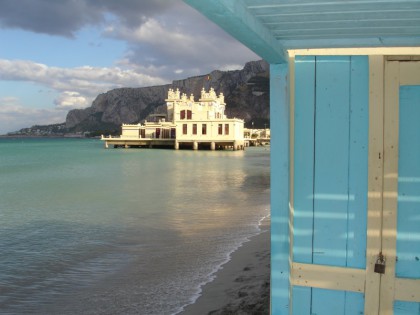 Mondello: cabine sì, cabine no? <br /> La Procura apre un’inchiesta