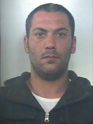 Svaligiano negozio di argenteria <br /> a Carini, tre arresti