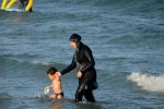 Burkini e bikini, sui social <br> è guerra all’arma bianca item-thumbnail