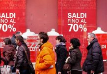 Domenica a mare, male la prima giornata di saldi in Sicilia